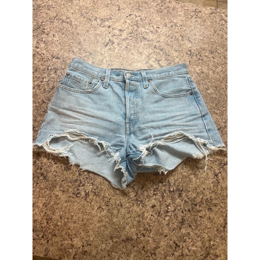 Levi’s 501 Jean Shorts Size 28